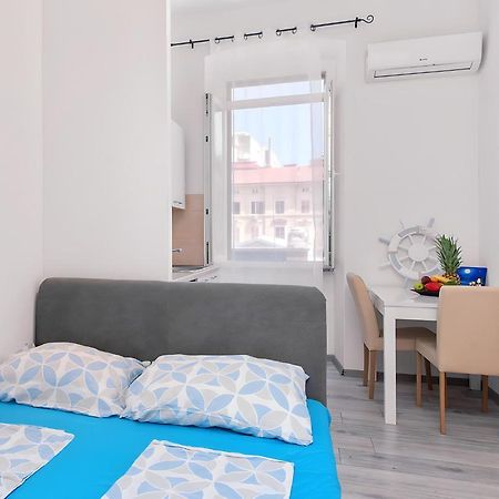 City Studio Market 5 - Rijeka Rent 外观 照片